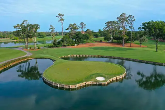 10 Most Difficult Golf Courses in the World